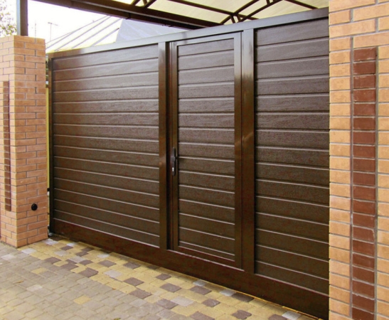 Ворота с калиткой в Усть-Лабинске