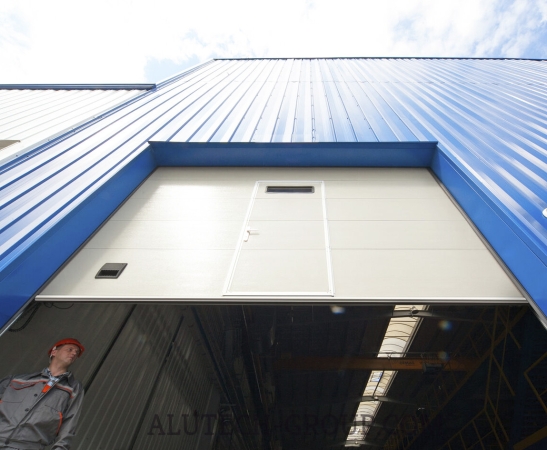 Промышленные ворота Алютех Protrend в Усть-Лабинске